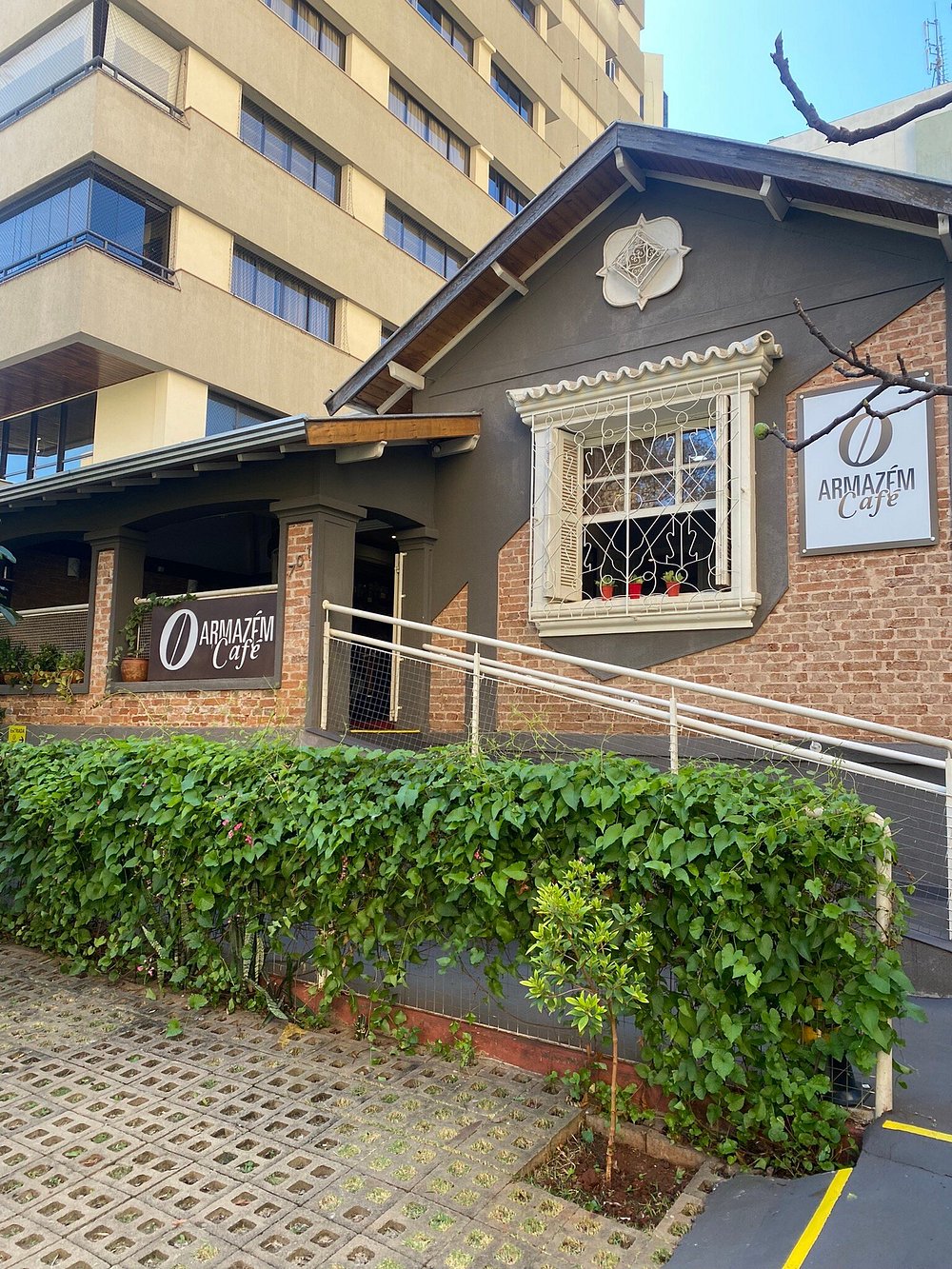 fachada o armazem cafe londrina