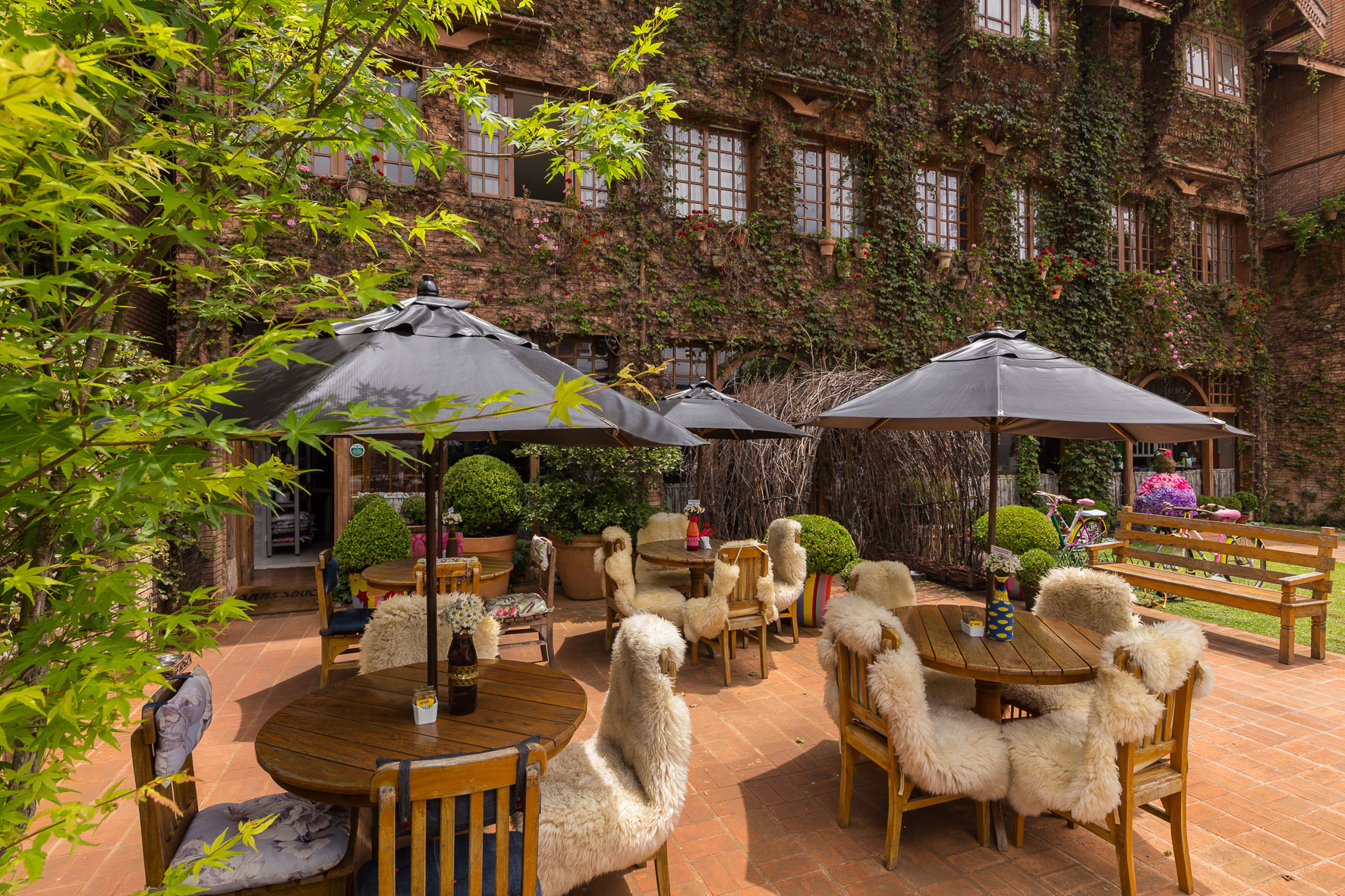 area externa sans souci bistro campos do jordao
