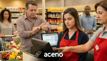 fiscal-caixa-supermercado-auxiliando-atendimento